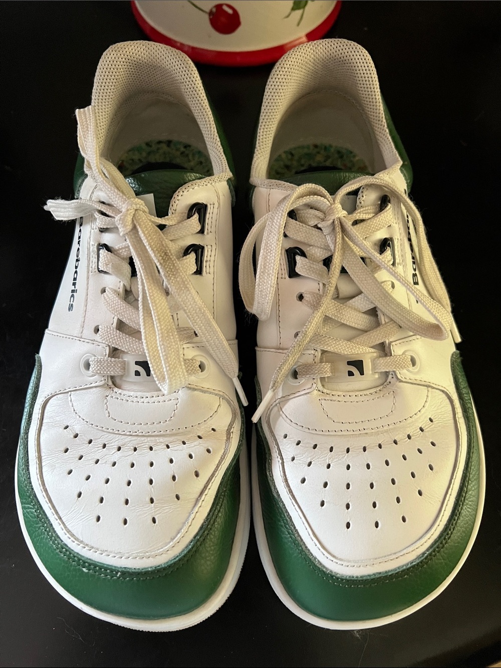 Barebarics Wave barefoot sneakers in a white green colorway.. Mens 8 women 9.5